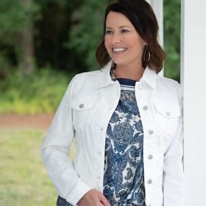 Meet your Posher, Carrie